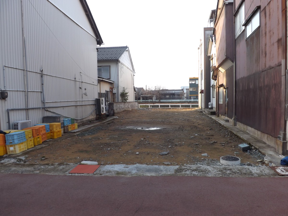 駅（アフレア）から徒歩３分