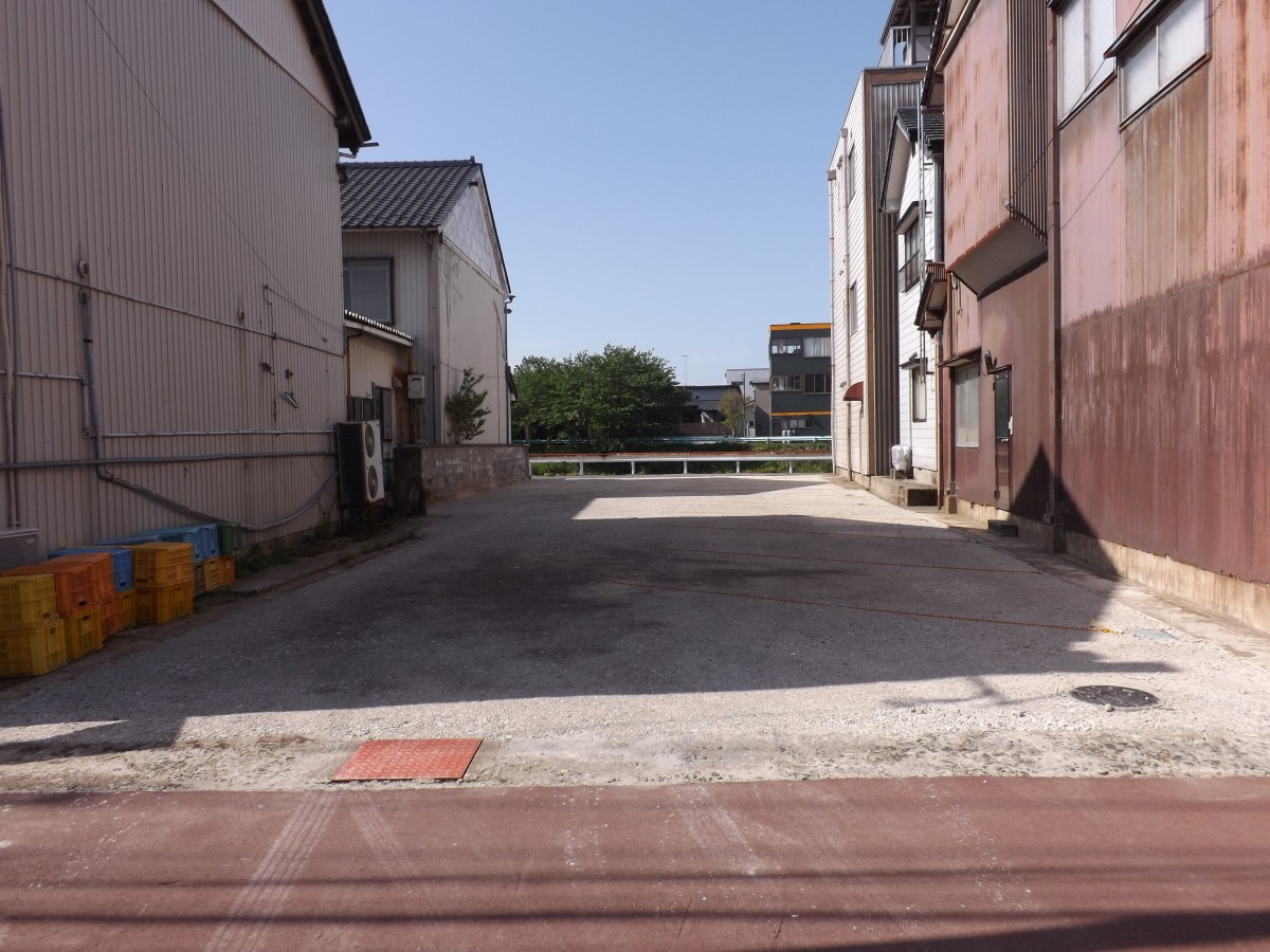 駅（アフレア）から徒歩３分